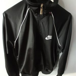 Windbreaker jacket
